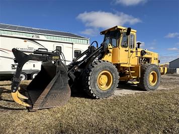 SOLD - 1990 Volvo L90B Lot No. 1125 Construction with 6,708 SOLD - 1990 Volvo L90B Lot No. 1125 Construction with 6,708